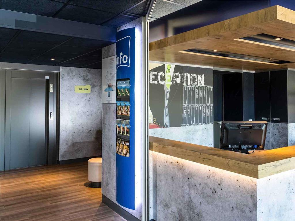 Ibis Budget Селеста Екстер'єр фото